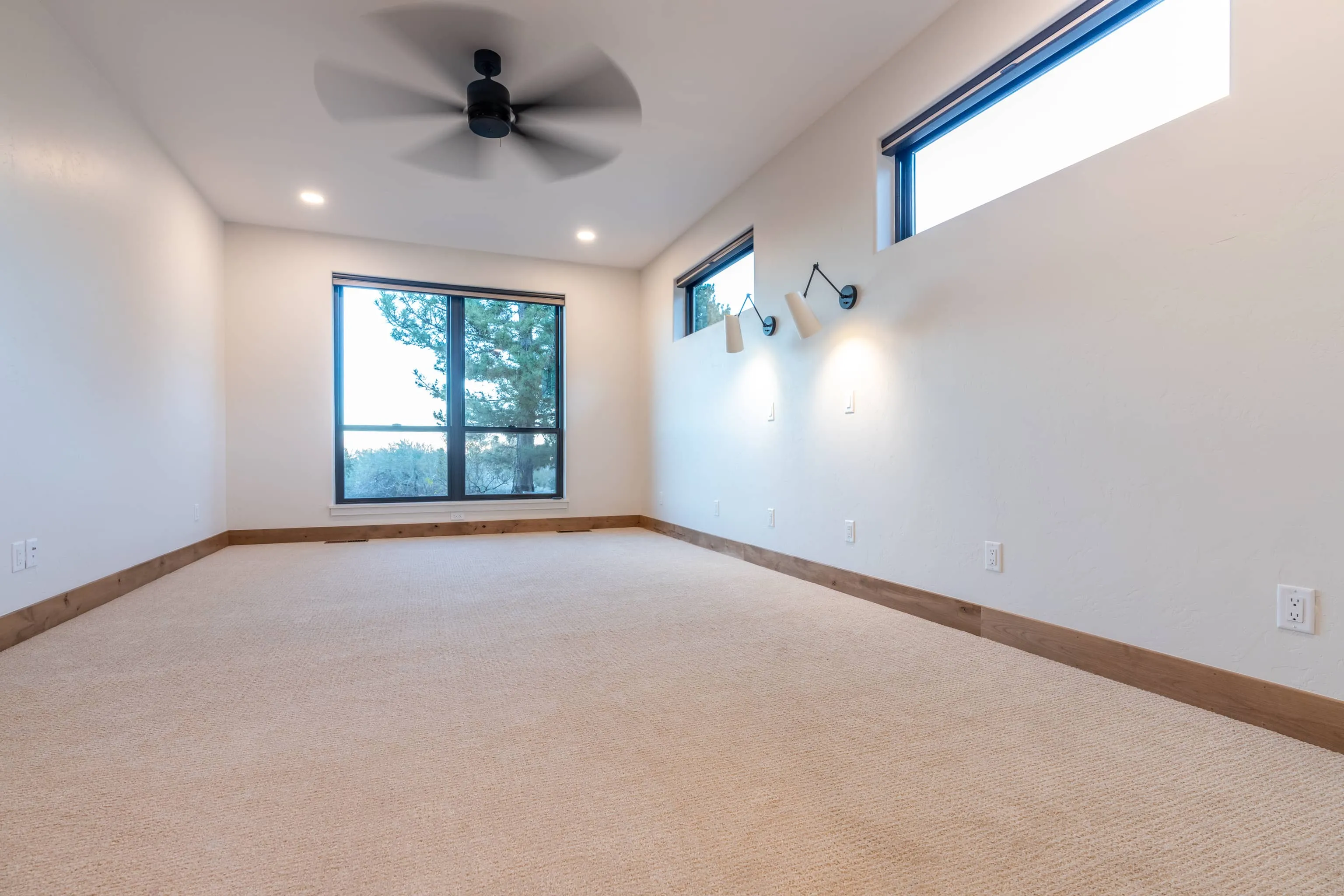 Monument Canyon | Total Floors