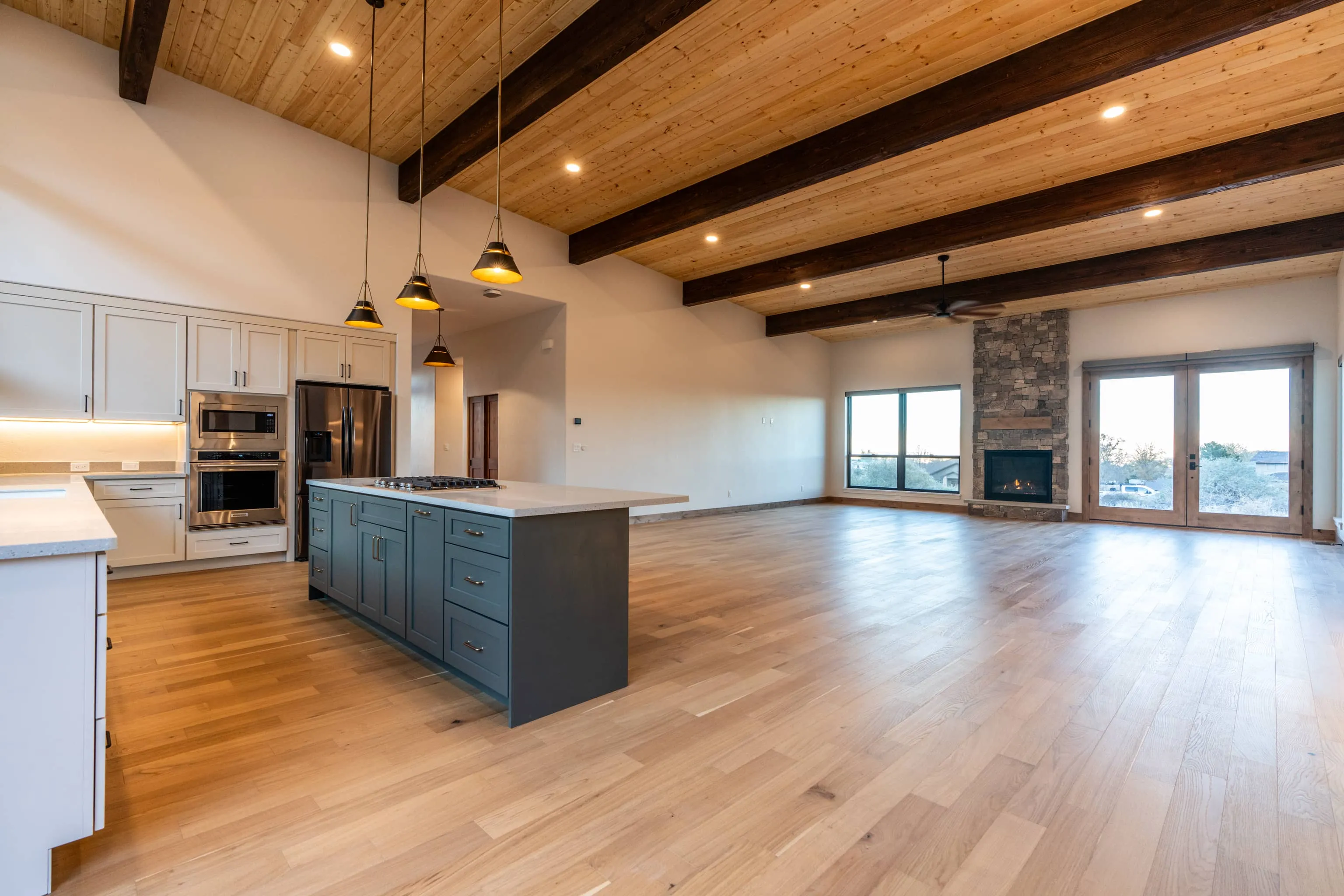 Monument Canyon | Total Floors